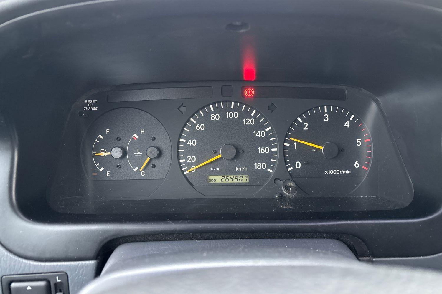 Toyota Hiace vaihtoauto