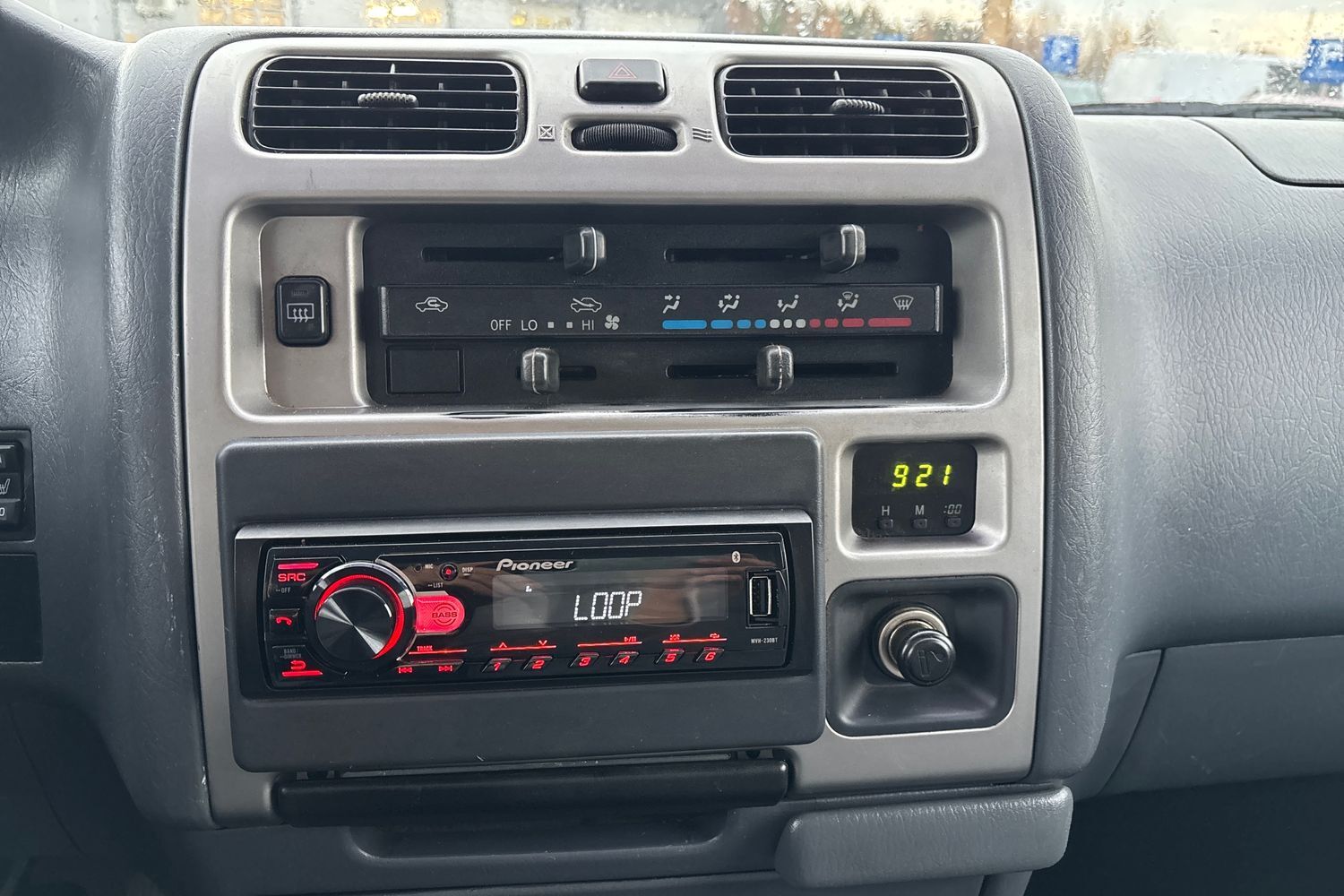Toyota Hiace vaihtoauto