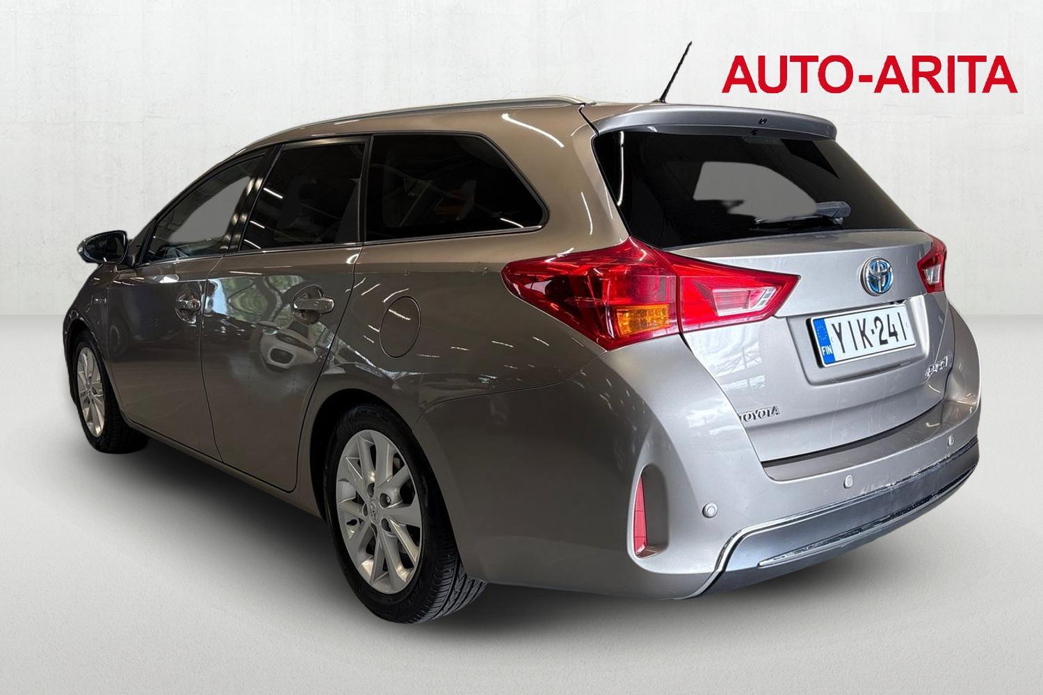 Toyota Auris vaihtoauto