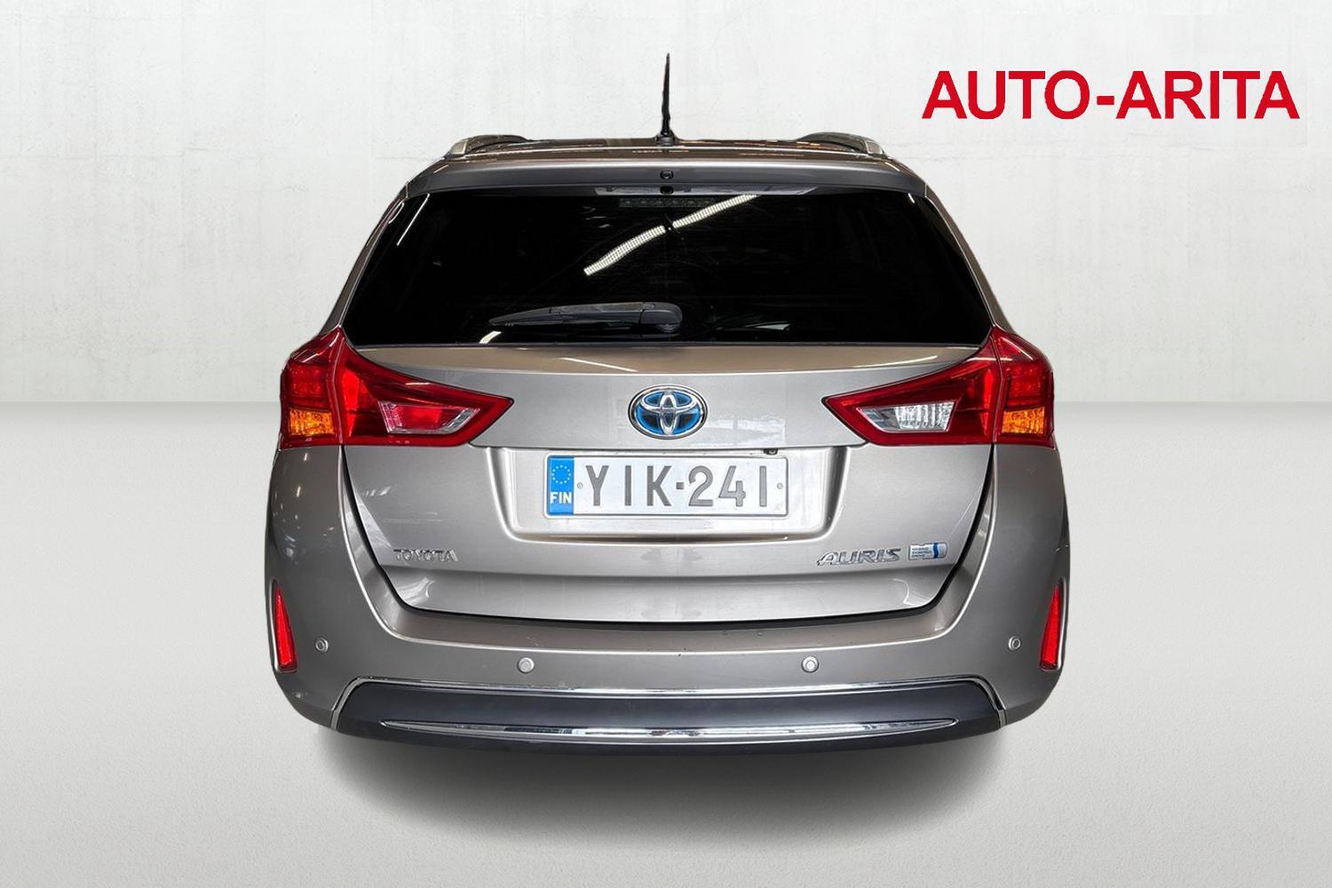 Toyota Auris vaihtoauto