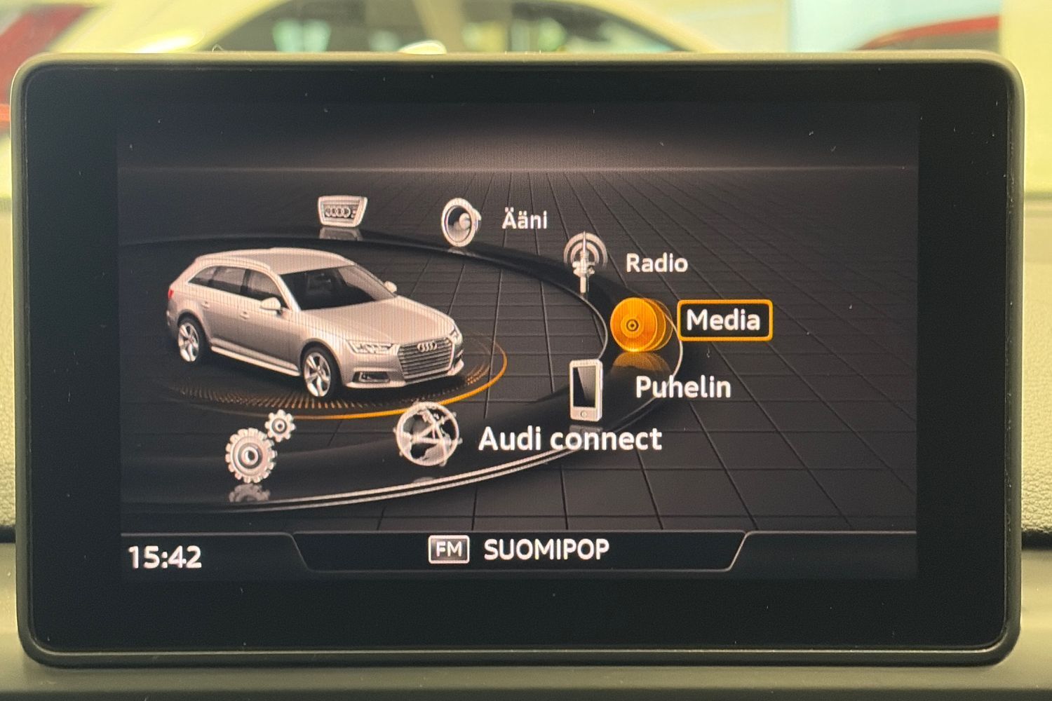 Audi A4 vaihtoauto