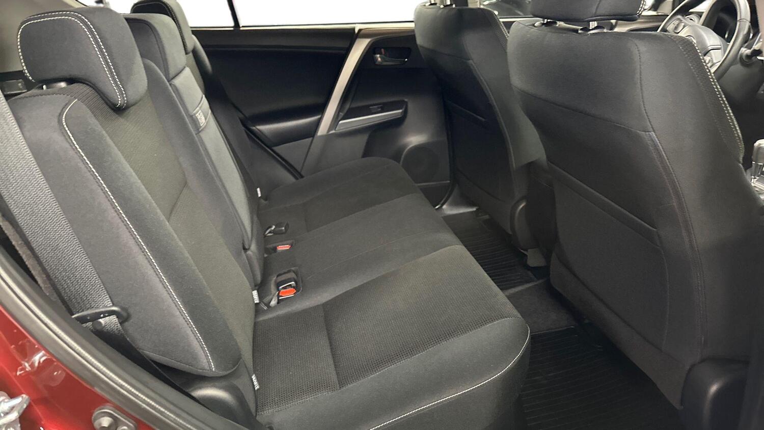 Toyota RAV4 vaihtoauto