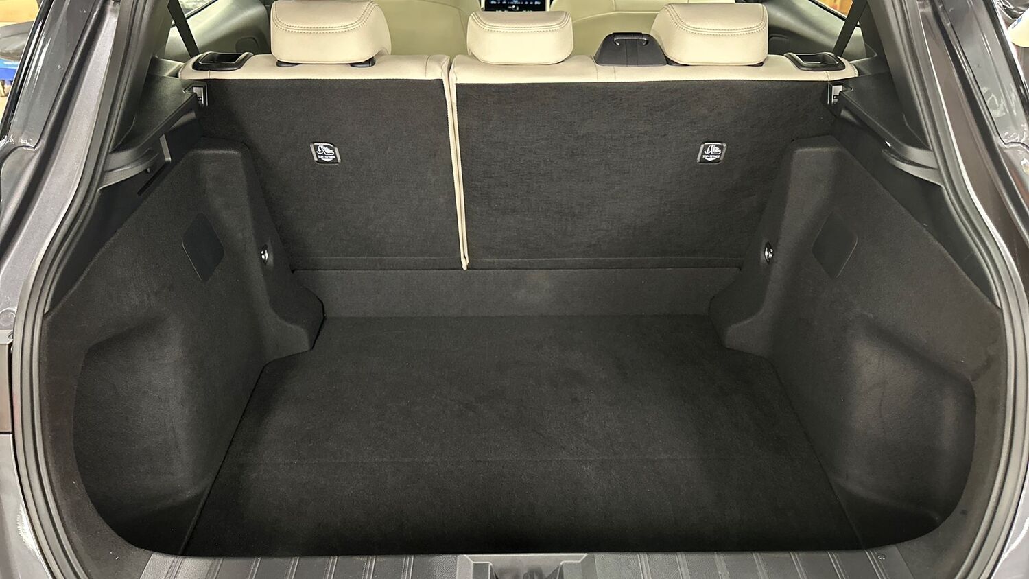 Lexus LBX vaihtoauto