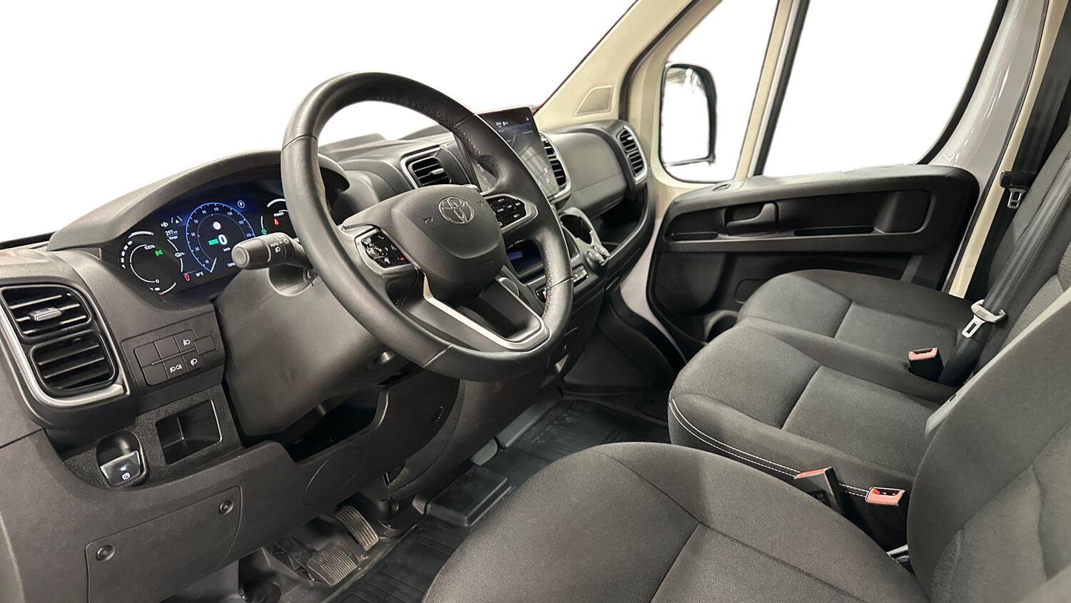 Toyota Proace MAX vaihtoauto
