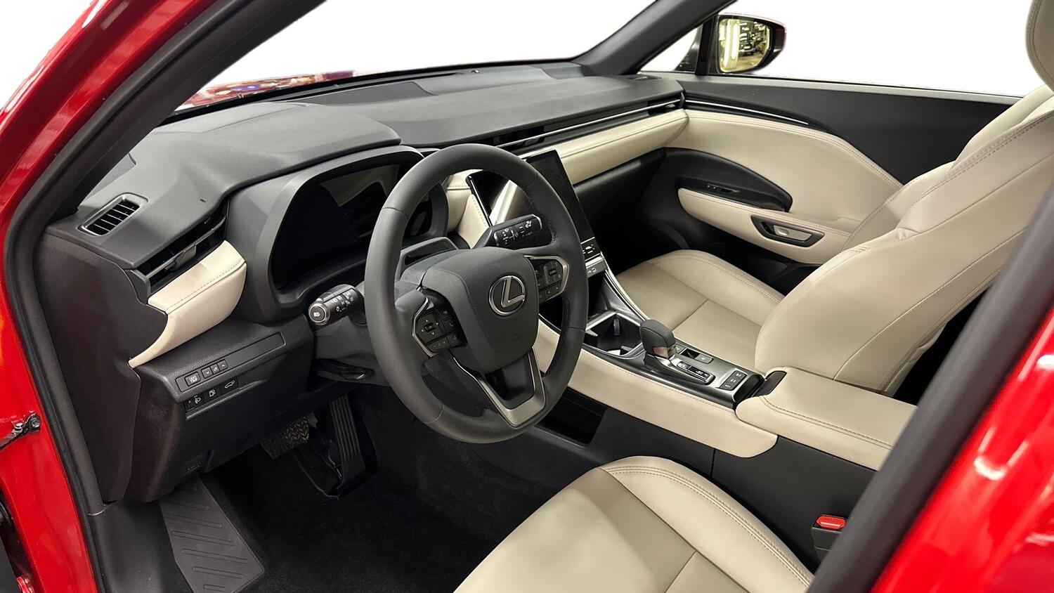 Lexus LBX vaihtoauto