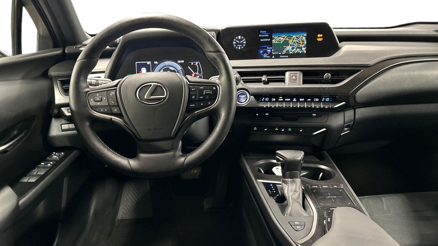 Lexus UX vaihtoauto