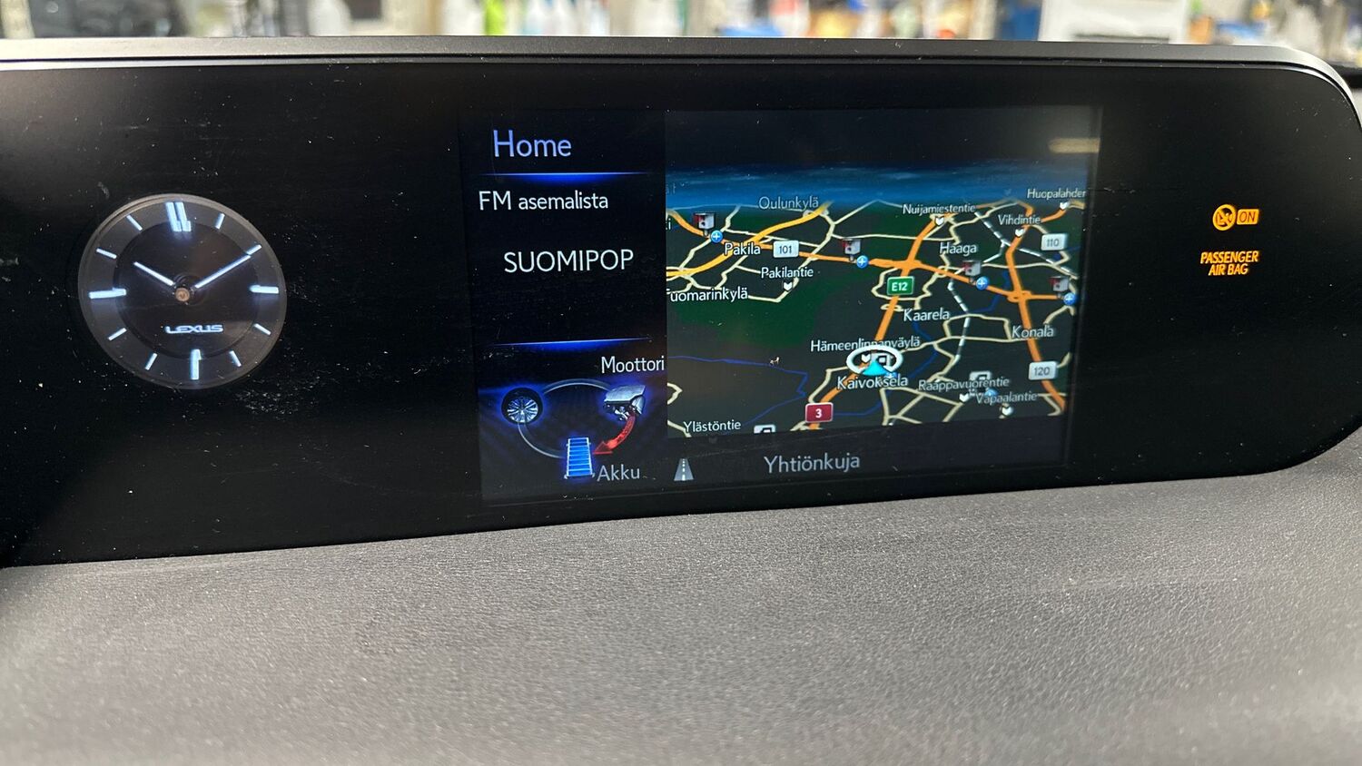 Lexus UX vaihtoauto