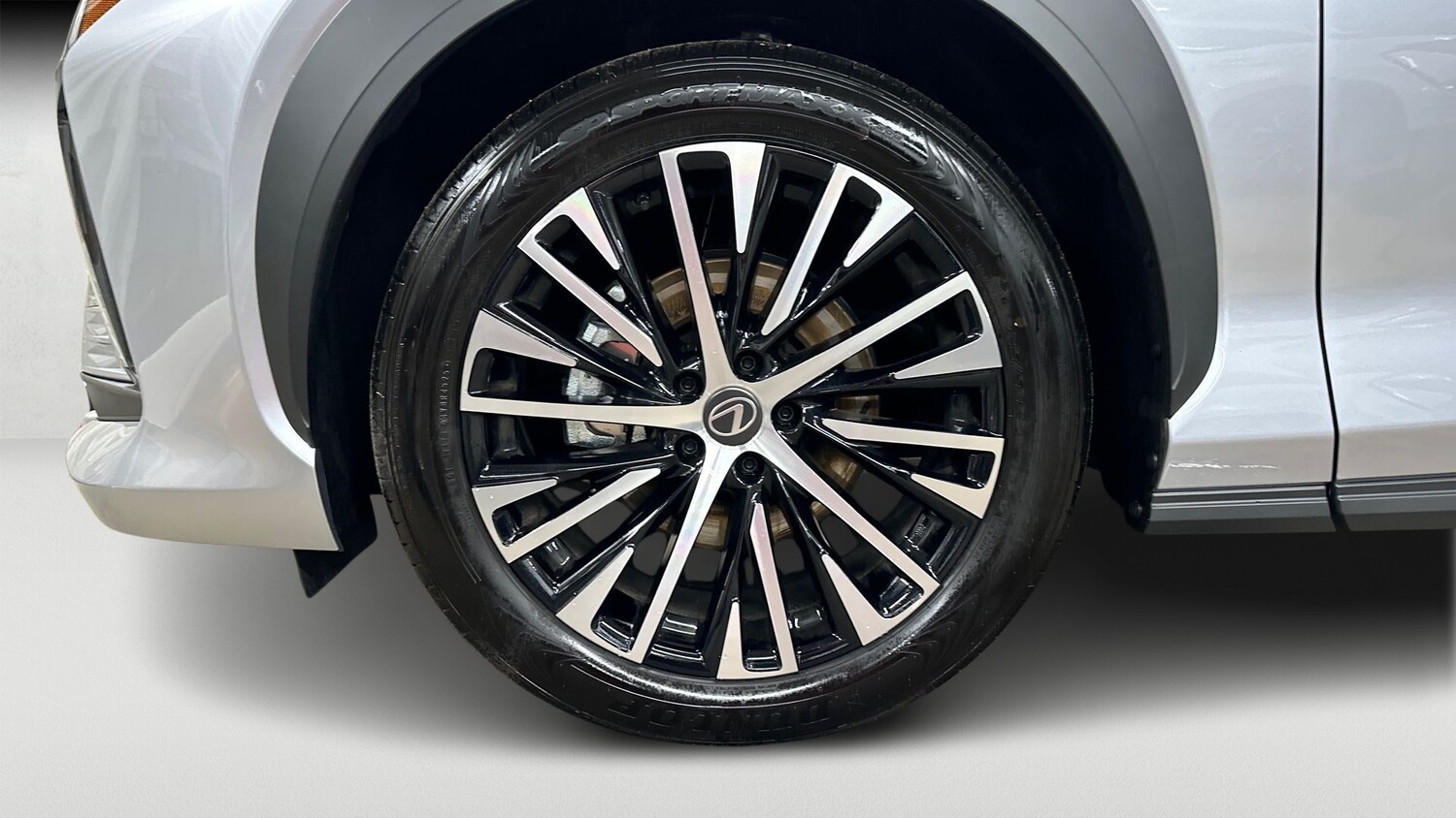 Lexus RZ vaihtoauto