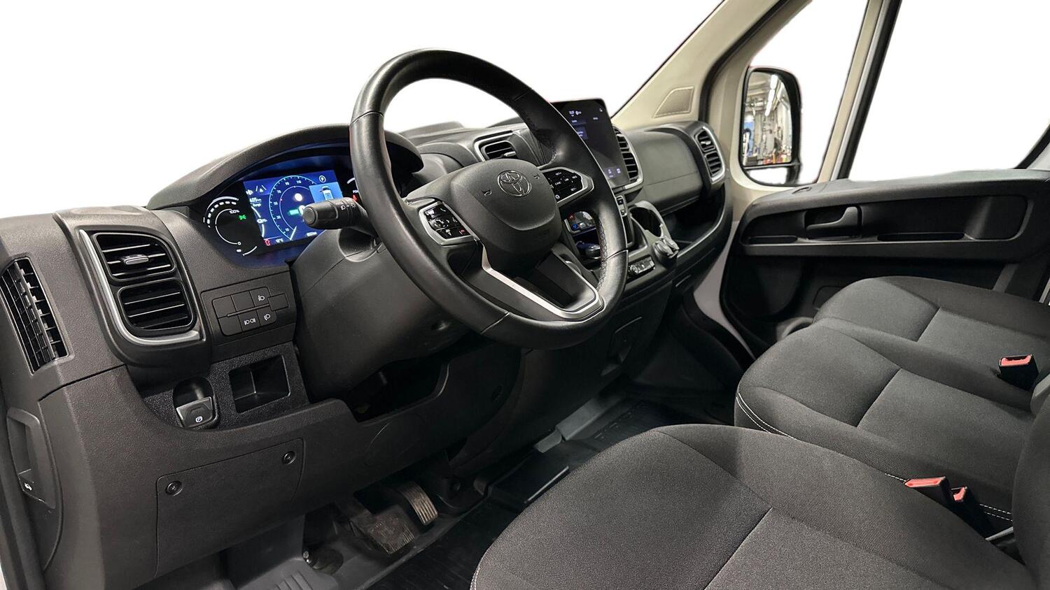Toyota Proace MAX vaihtoauto