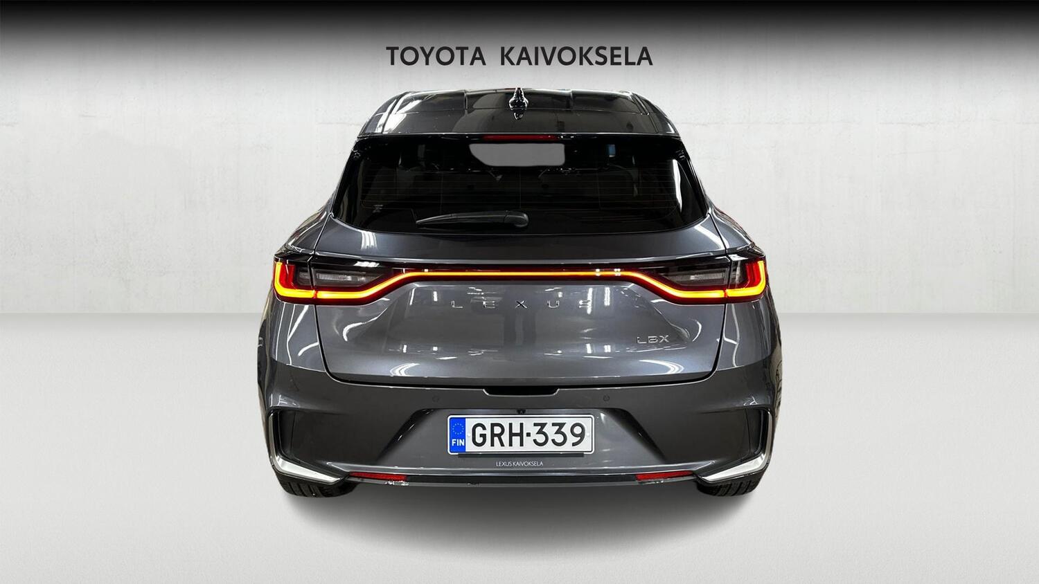 Lexus LBX vaihtoauto