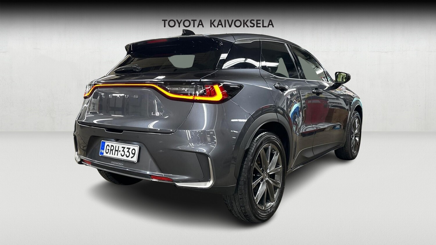 Lexus LBX vaihtoauto