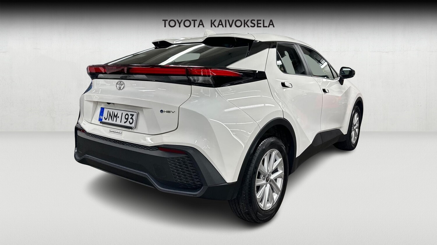 Toyota C-HR vaihtoauto