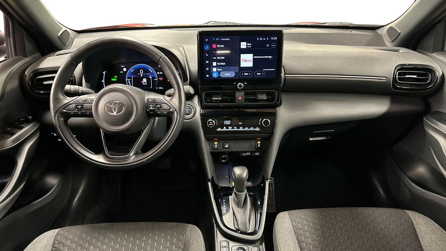 Toyota Yaris Cross vaihtoauto