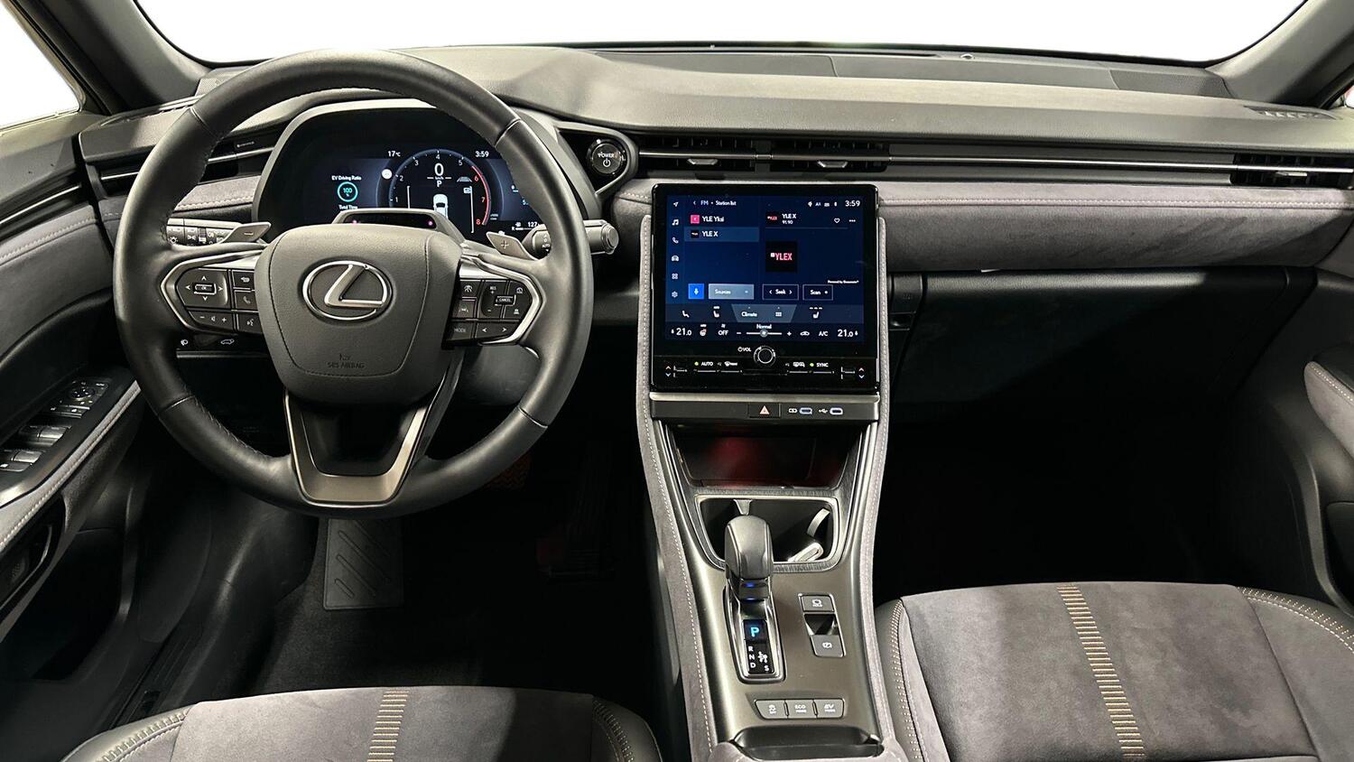 Lexus LBX vaihtoauto