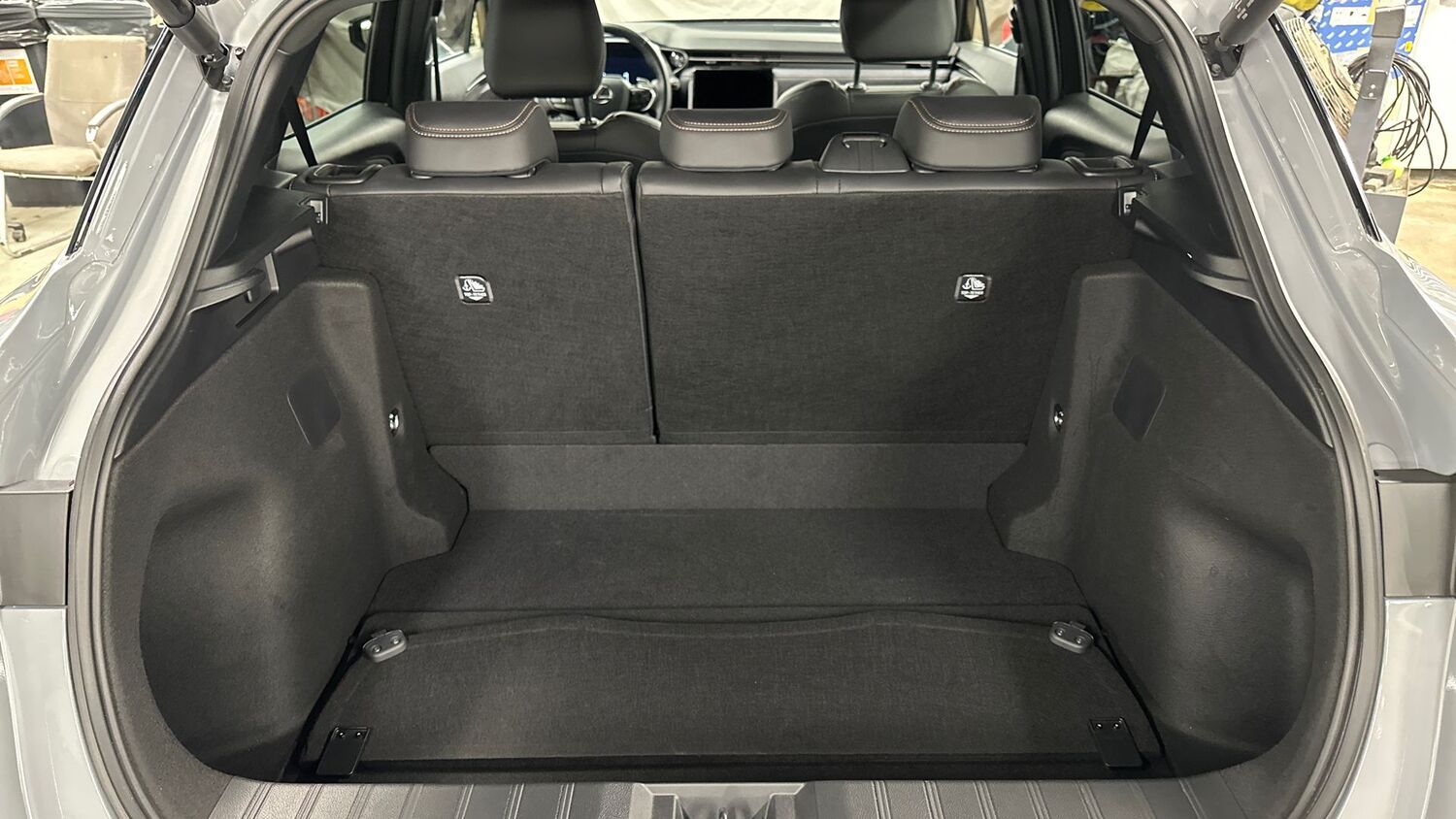 Lexus LBX vaihtoauto