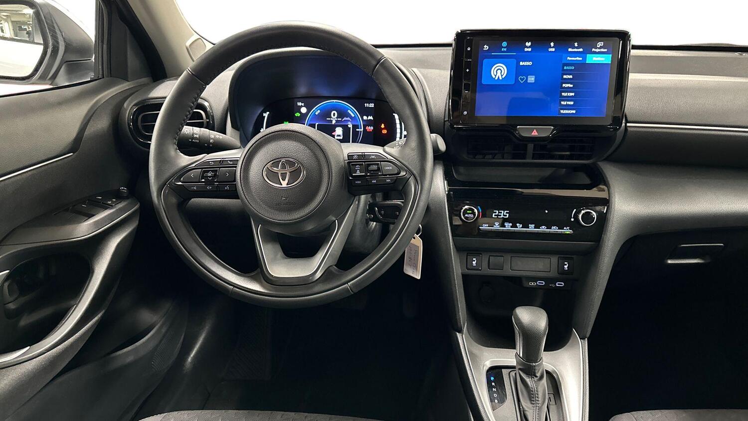 Toyota Yaris Cross vaihtoauto