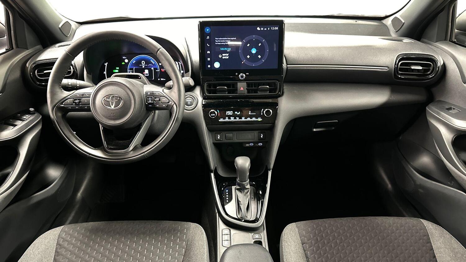 Toyota Yaris Cross vaihtoauto