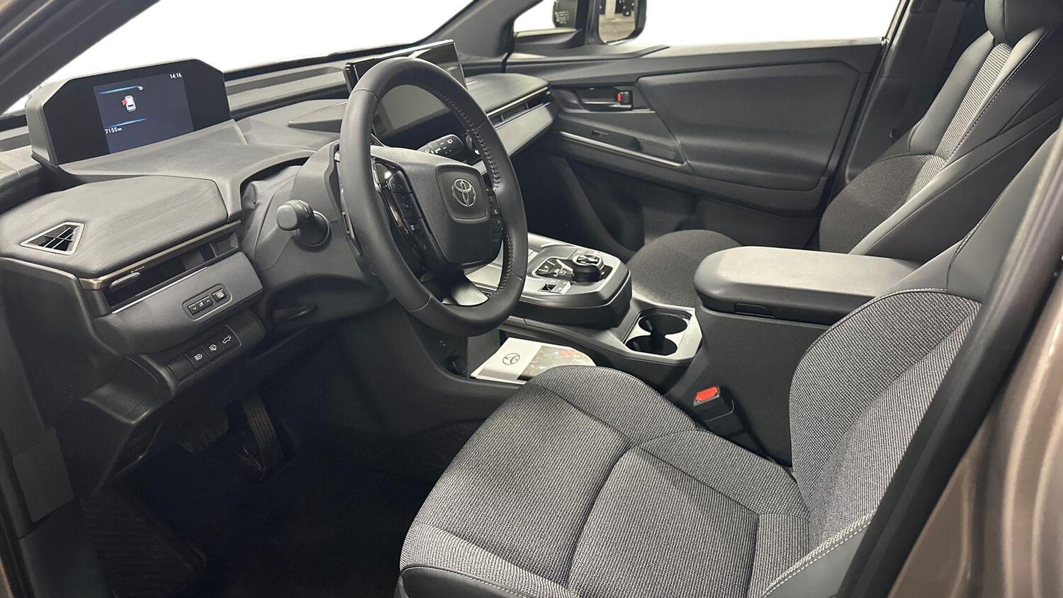 Toyota bZ4X Touring vaihtoauto