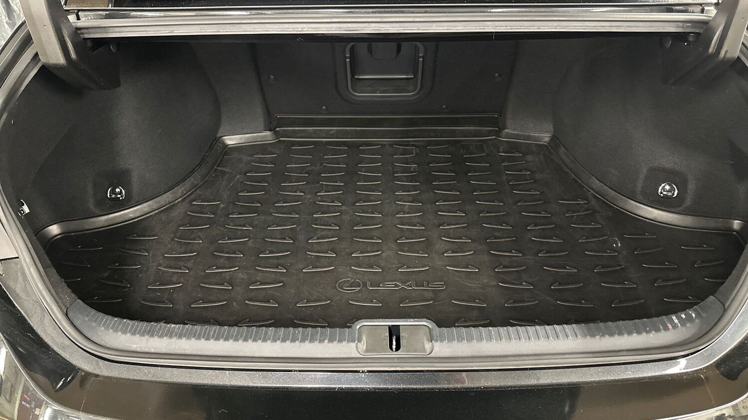 Lexus ES vaihtoauto