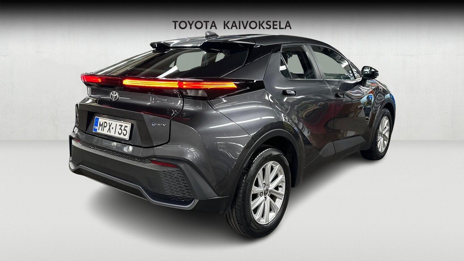 Toyota C-HR vaihtoauto