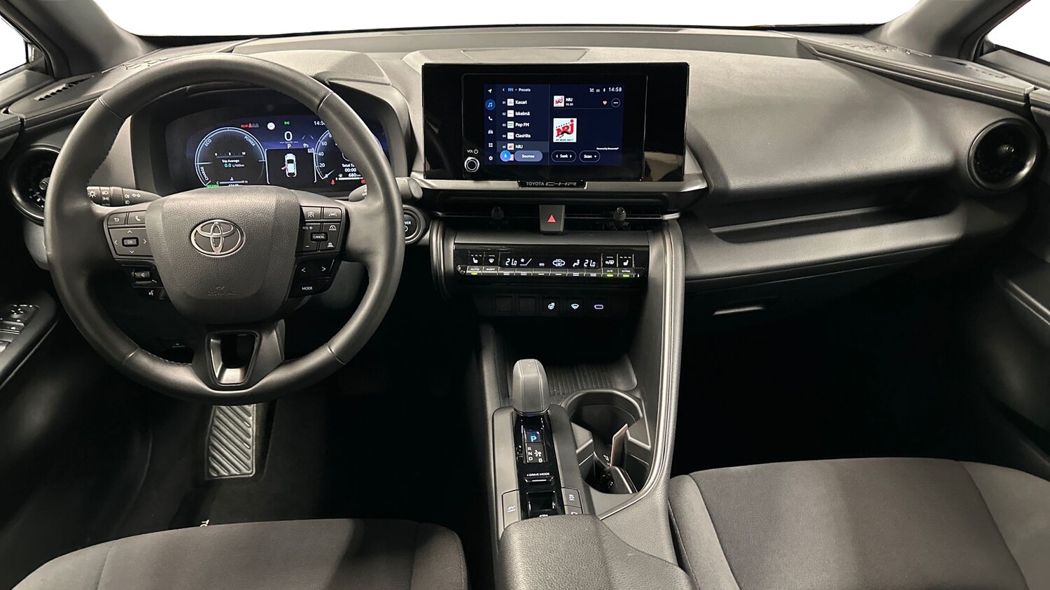 Toyota C-HR vaihtoauto