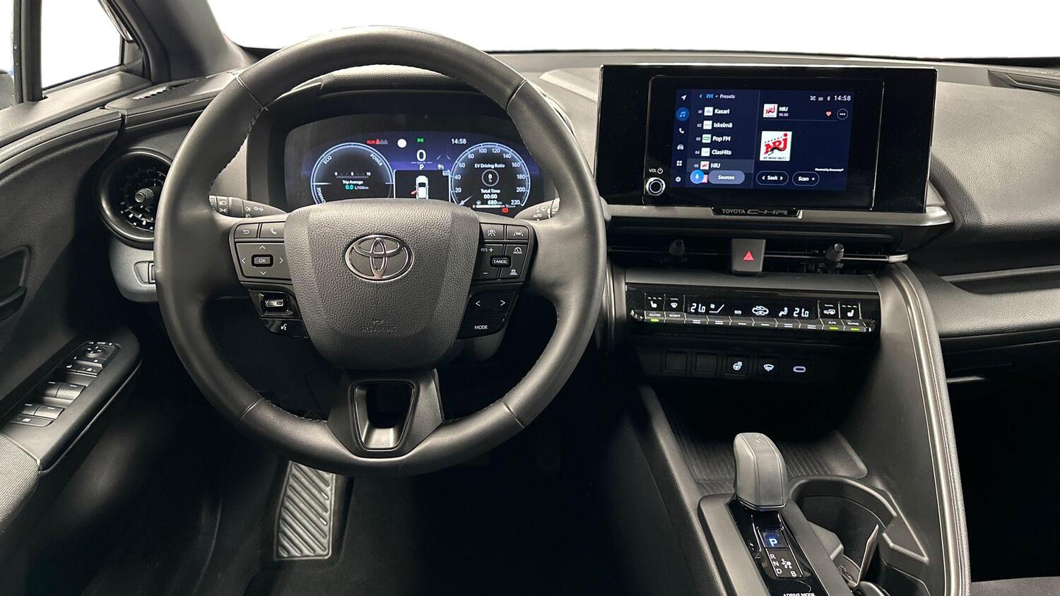Toyota C-HR vaihtoauto