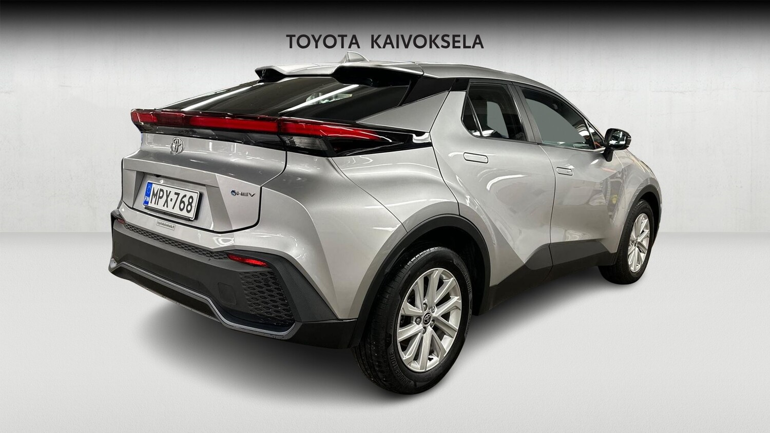 Toyota C-HR vaihtoauto