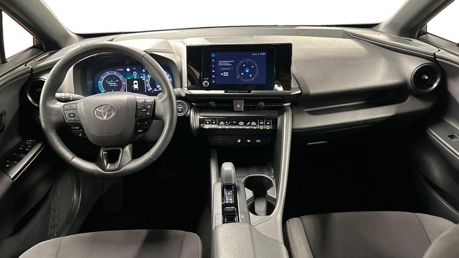 Toyota C-HR vaihtoauto
