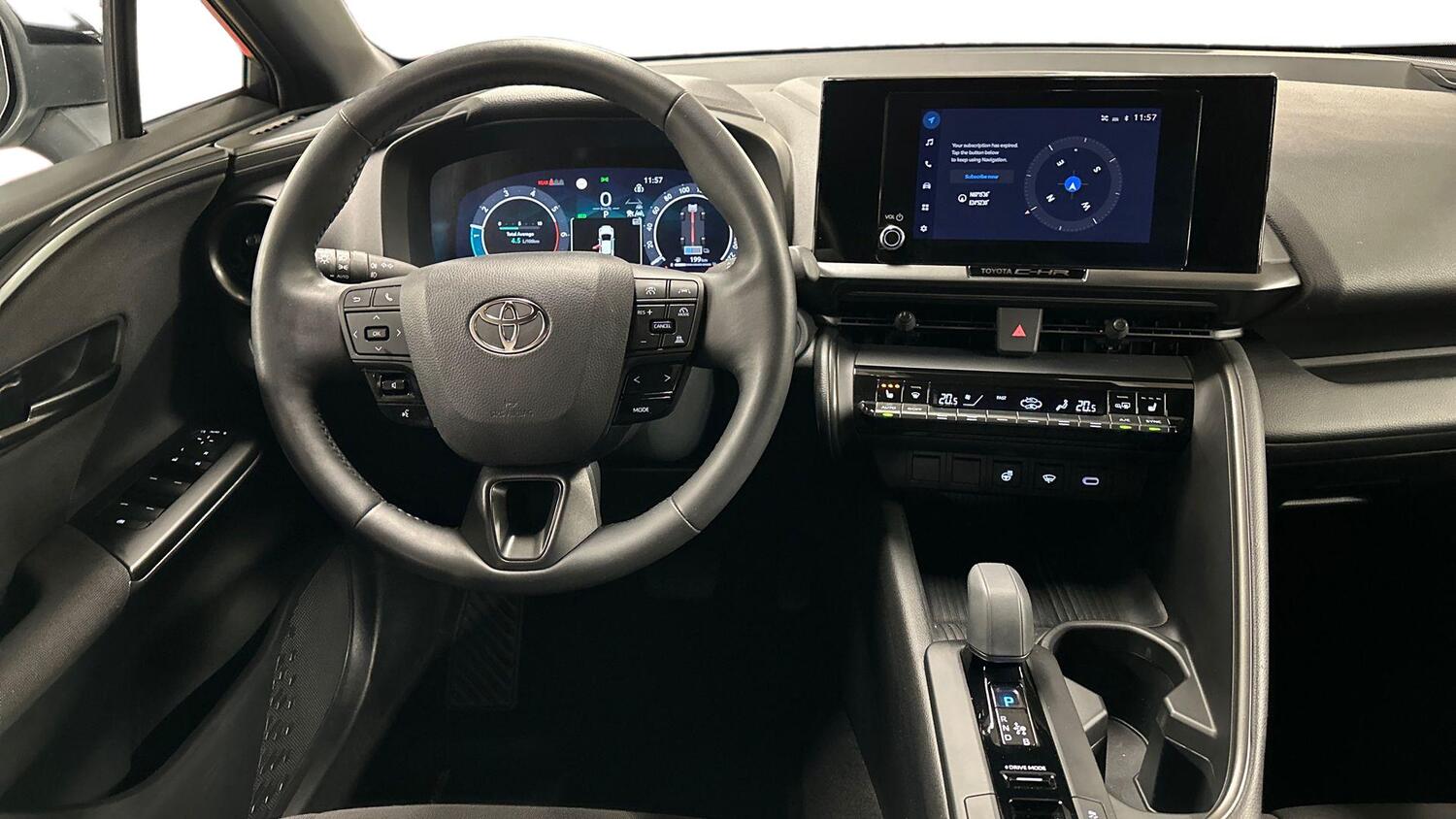 Toyota C-HR vaihtoauto