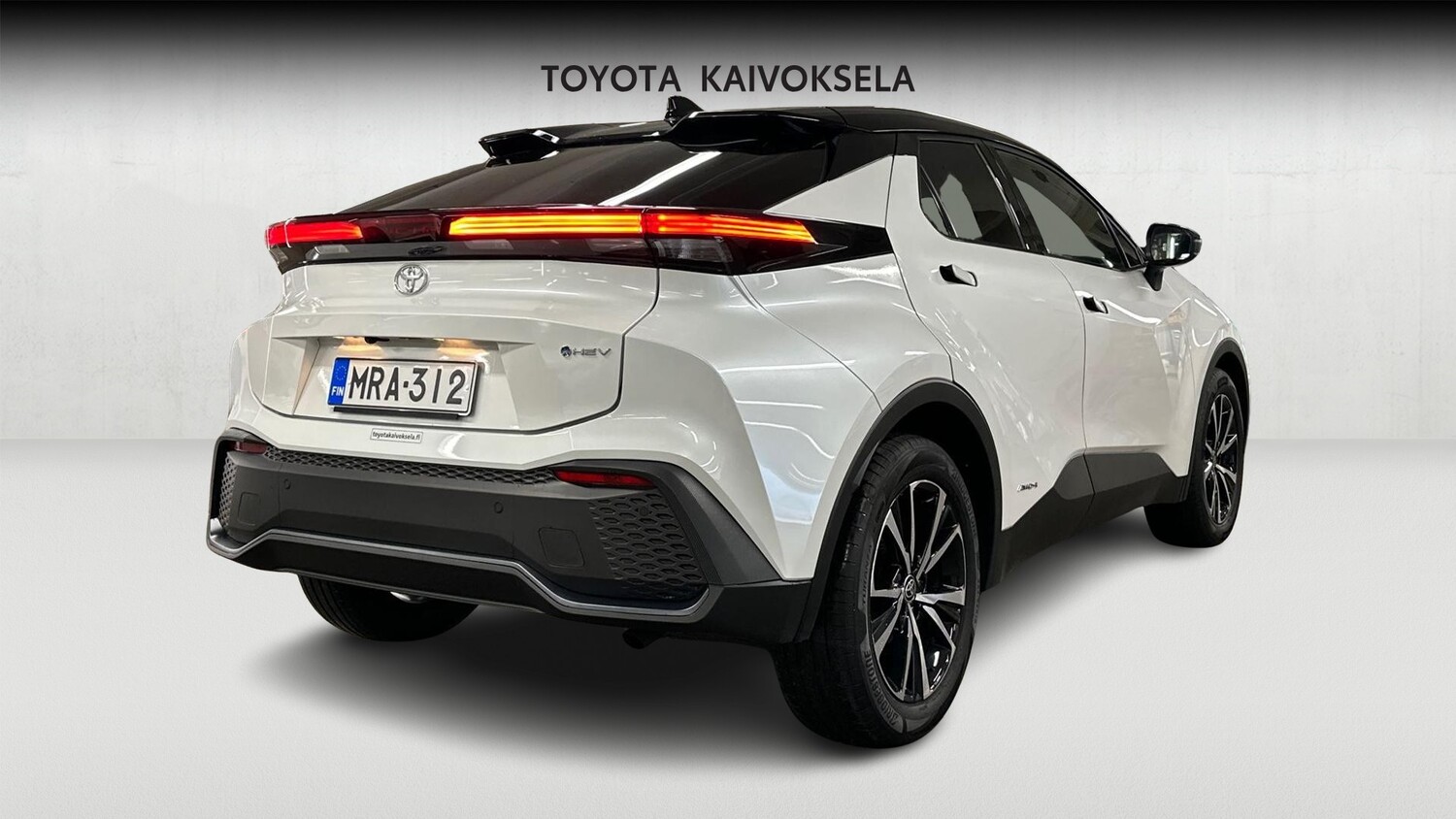 Toyota C-HR vaihtoauto