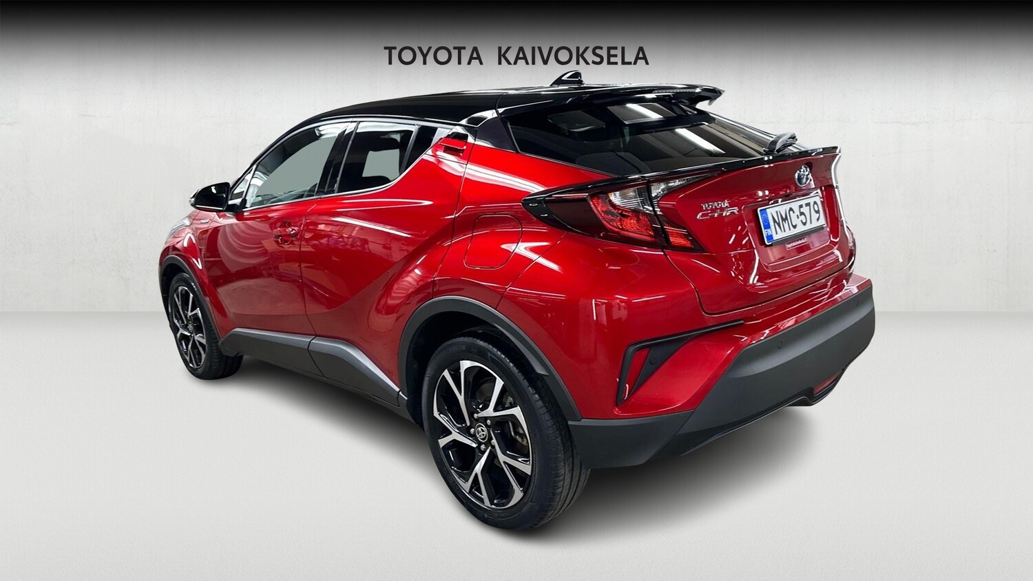 Toyota C-HR vaihtoauto
