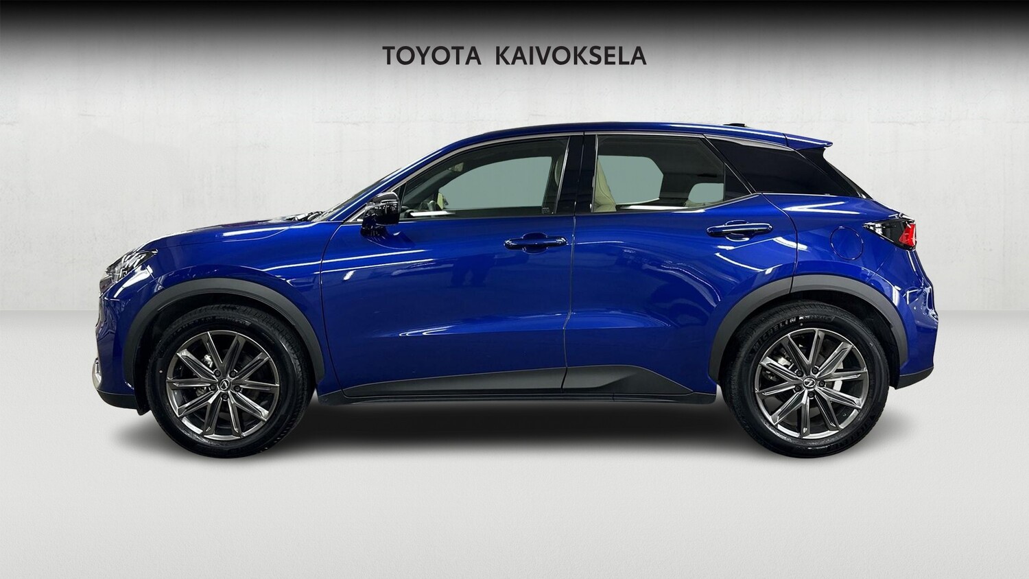Lexus LBX vaihtoauto