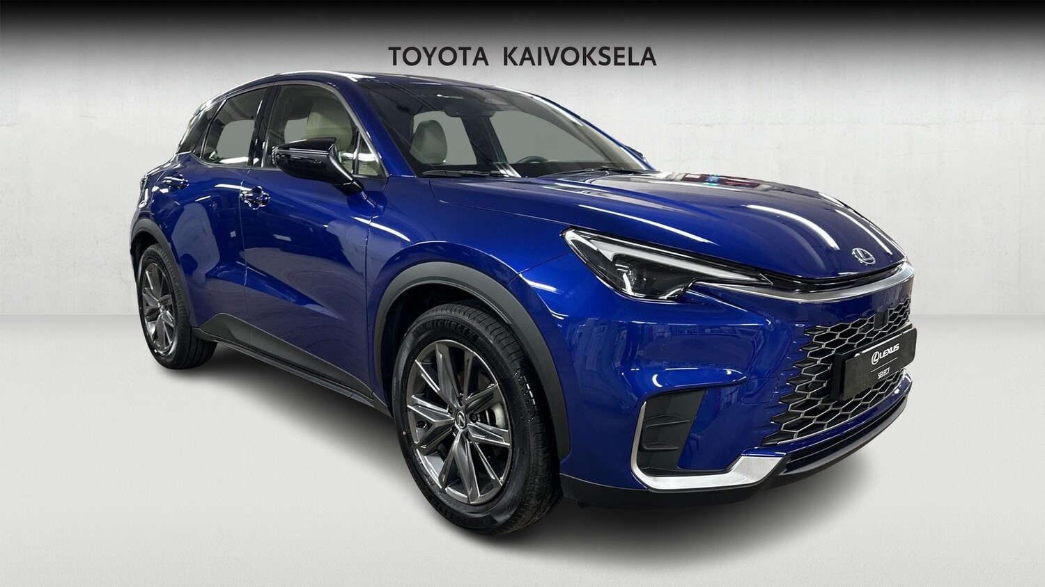Lexus LBX vaihtoauto