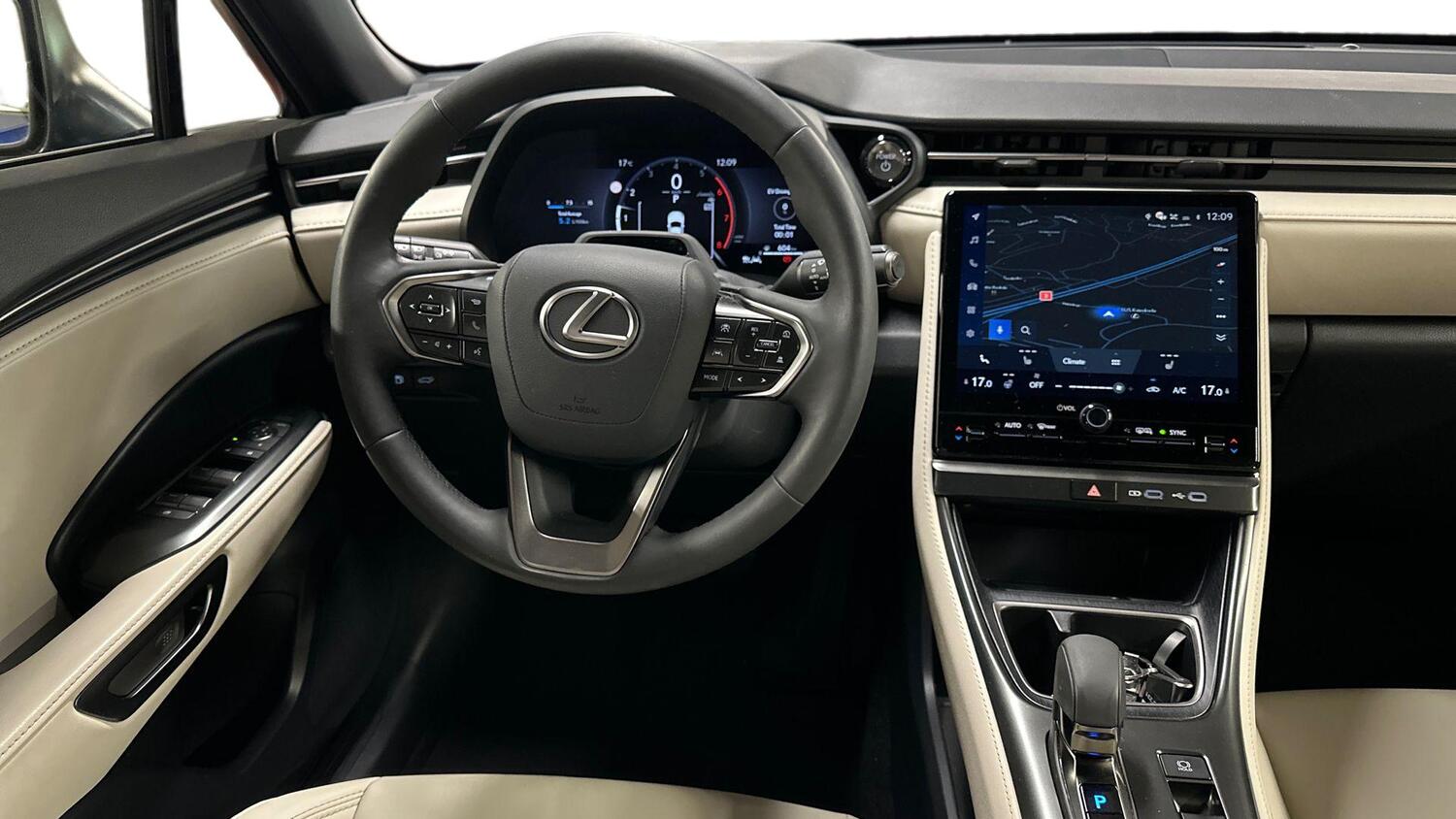 Lexus LBX vaihtoauto