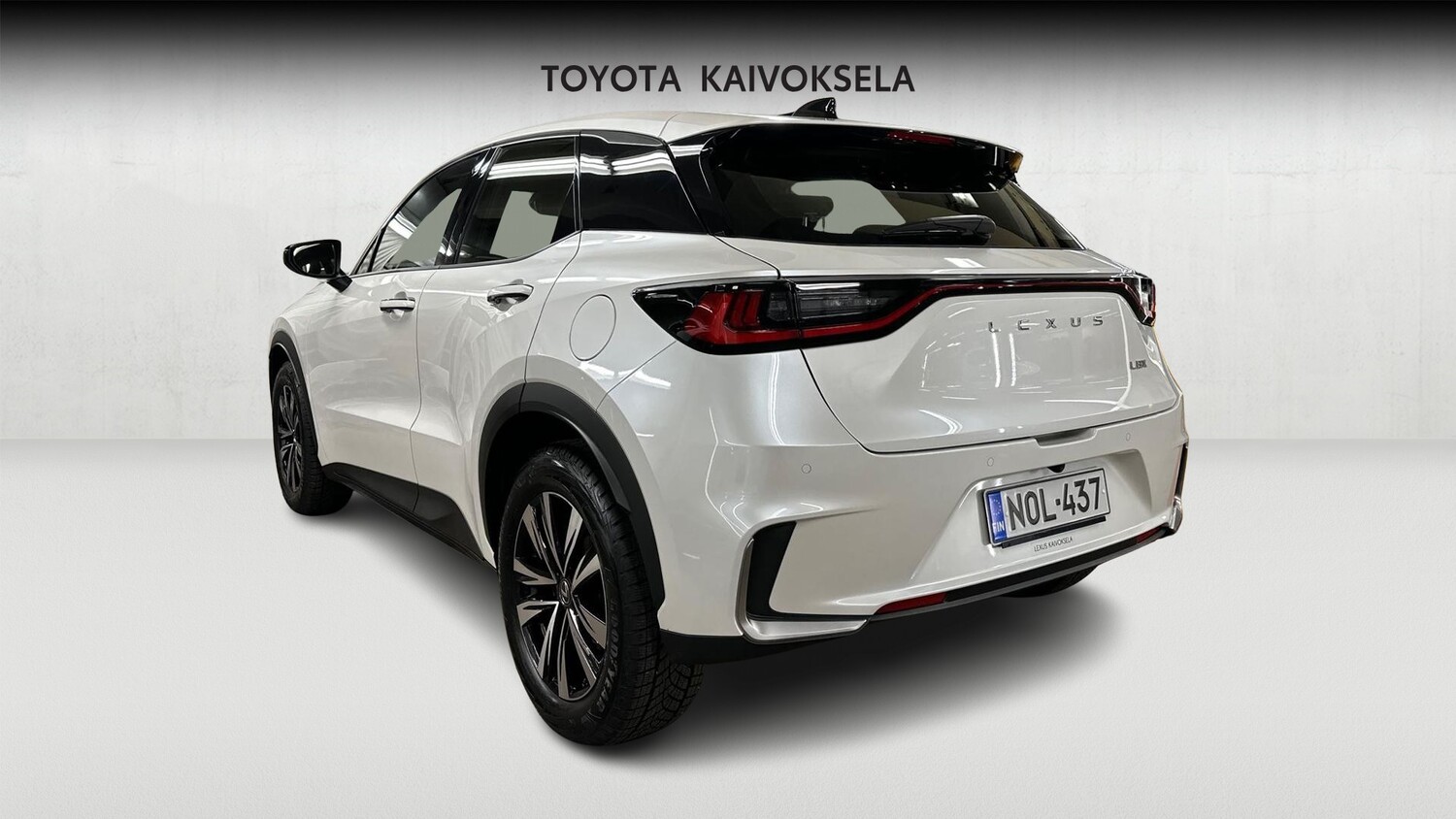 Lexus LBX vaihtoauto