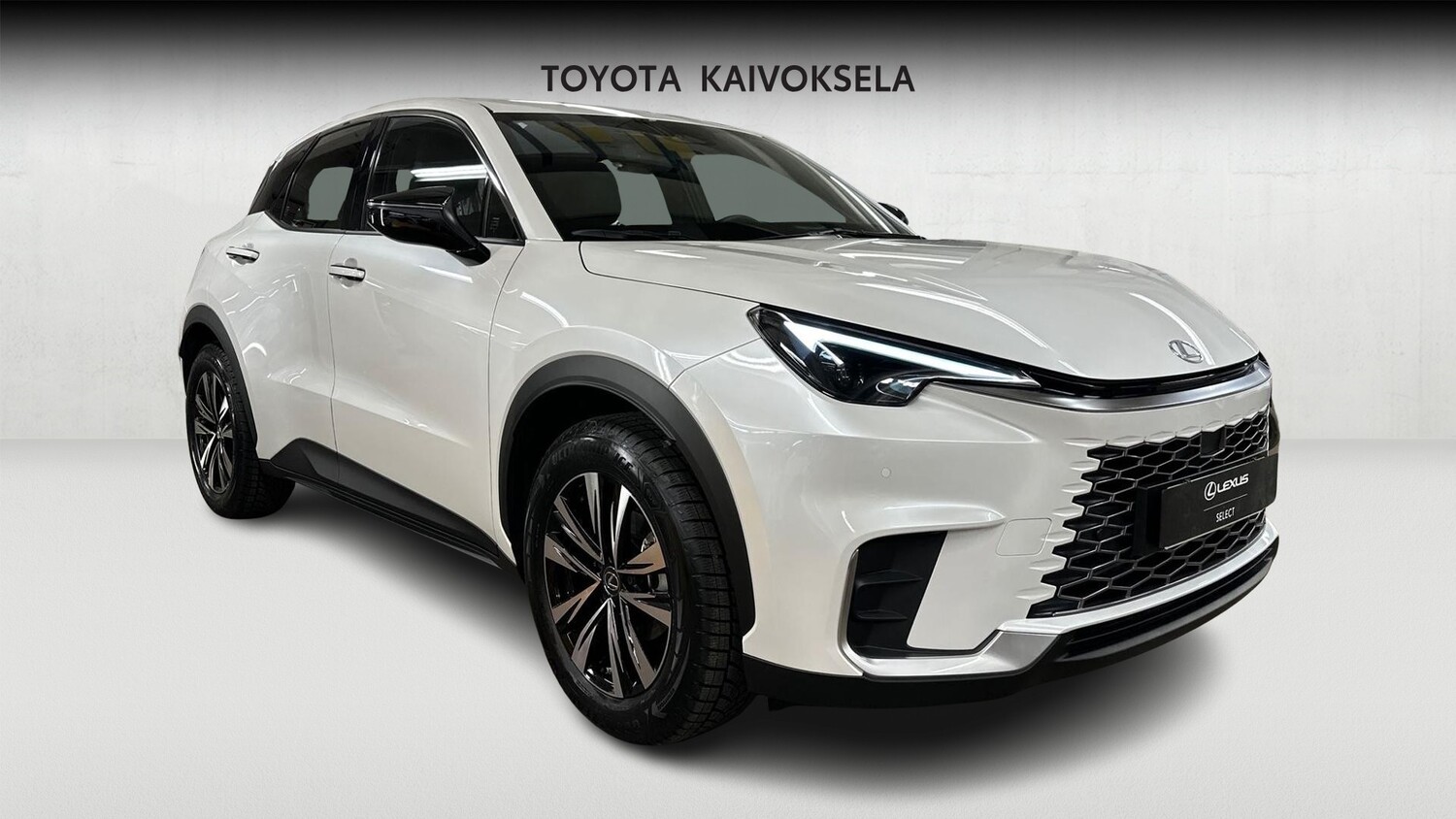 Lexus LBX vaihtoauto