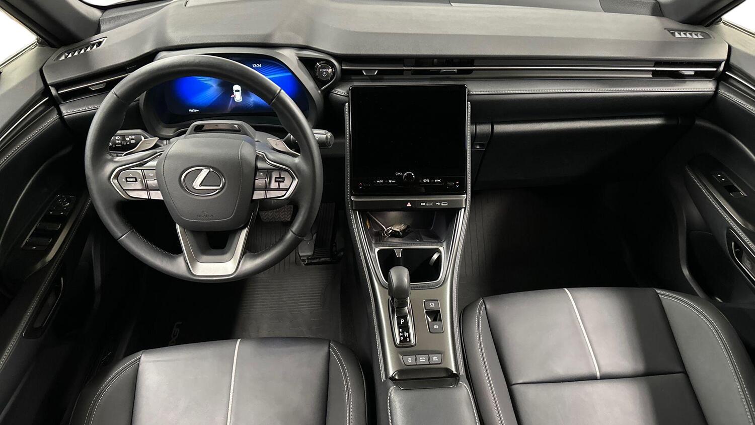 Lexus LBX vaihtoauto