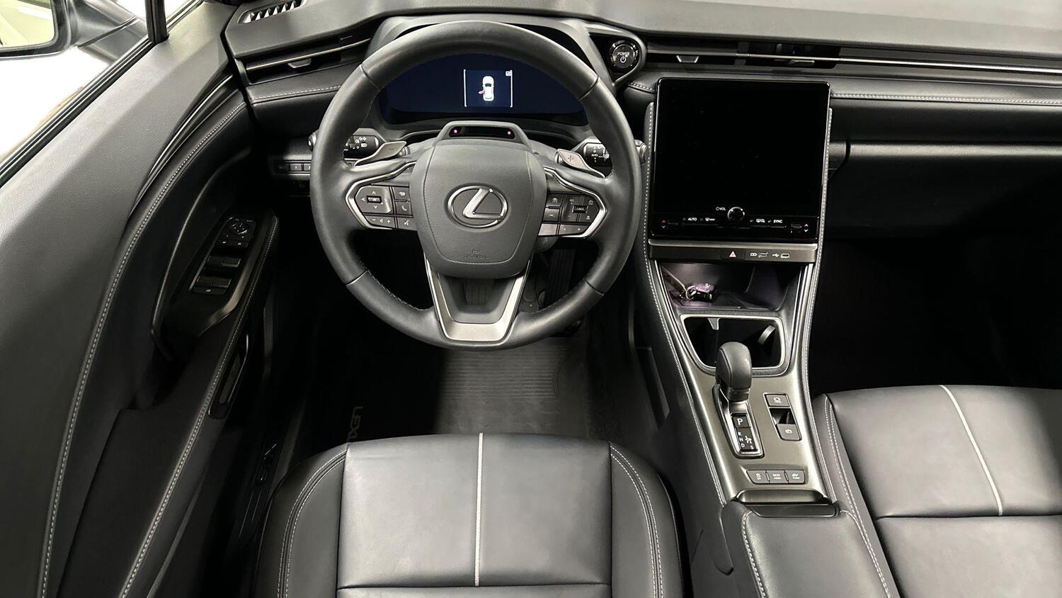 Lexus LBX vaihtoauto