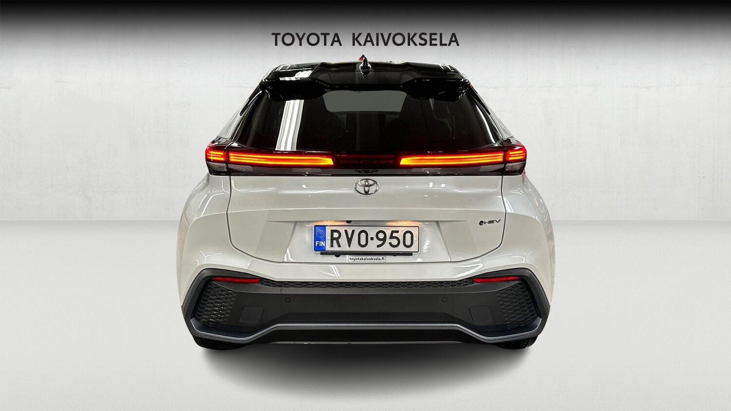 Toyota C-HR vaihtoauto