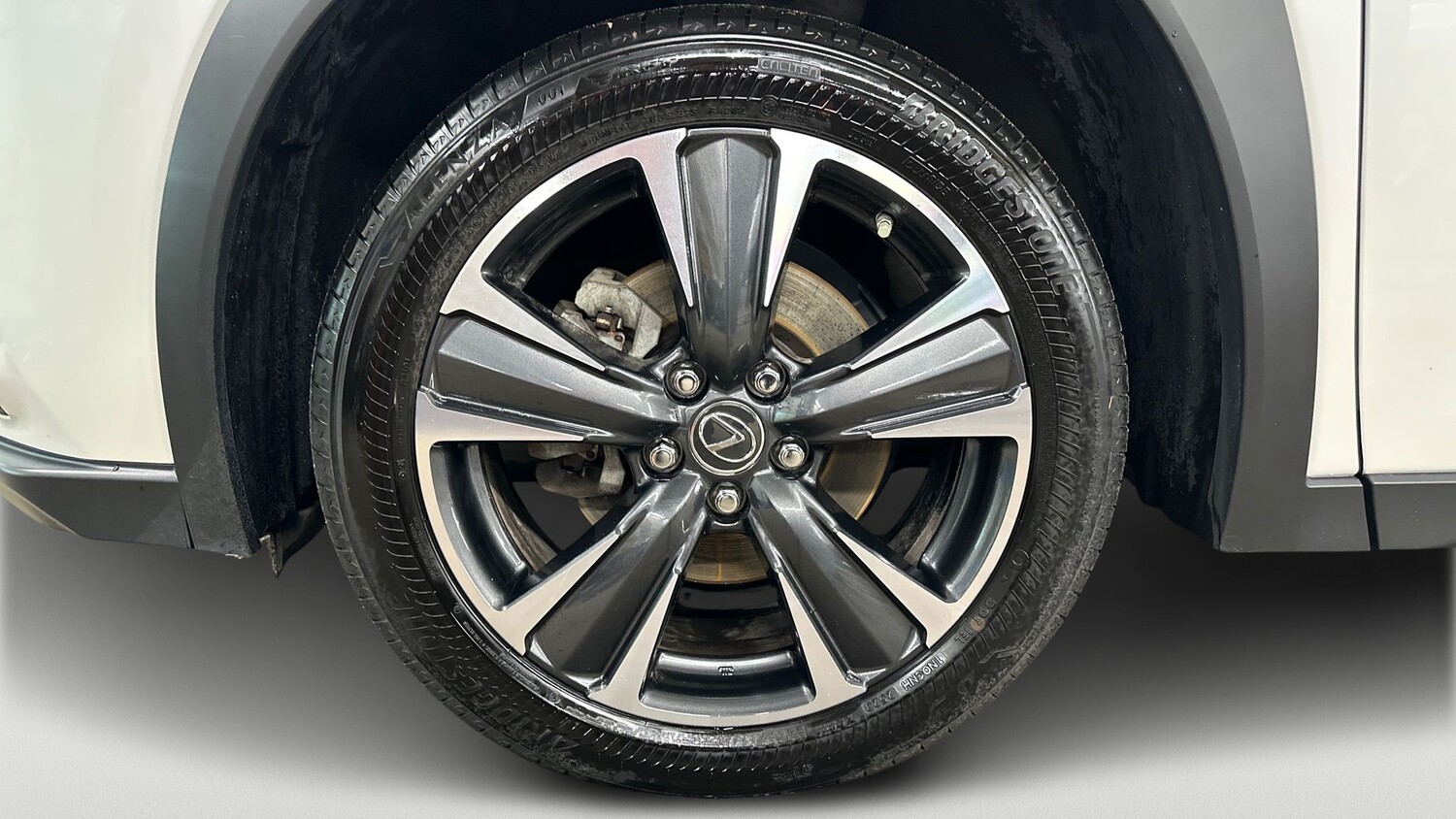 Lexus UX vaihtoauto