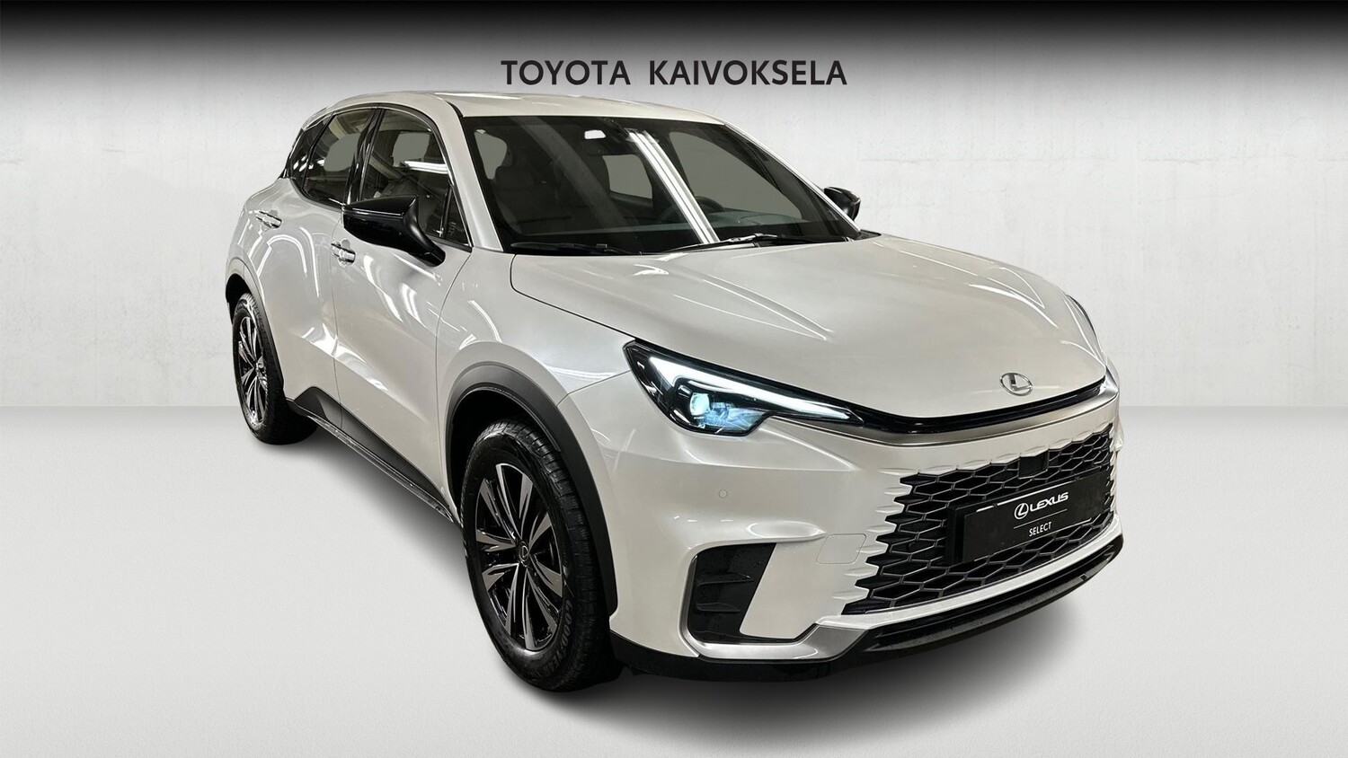 Lexus LBX vaihtoauto