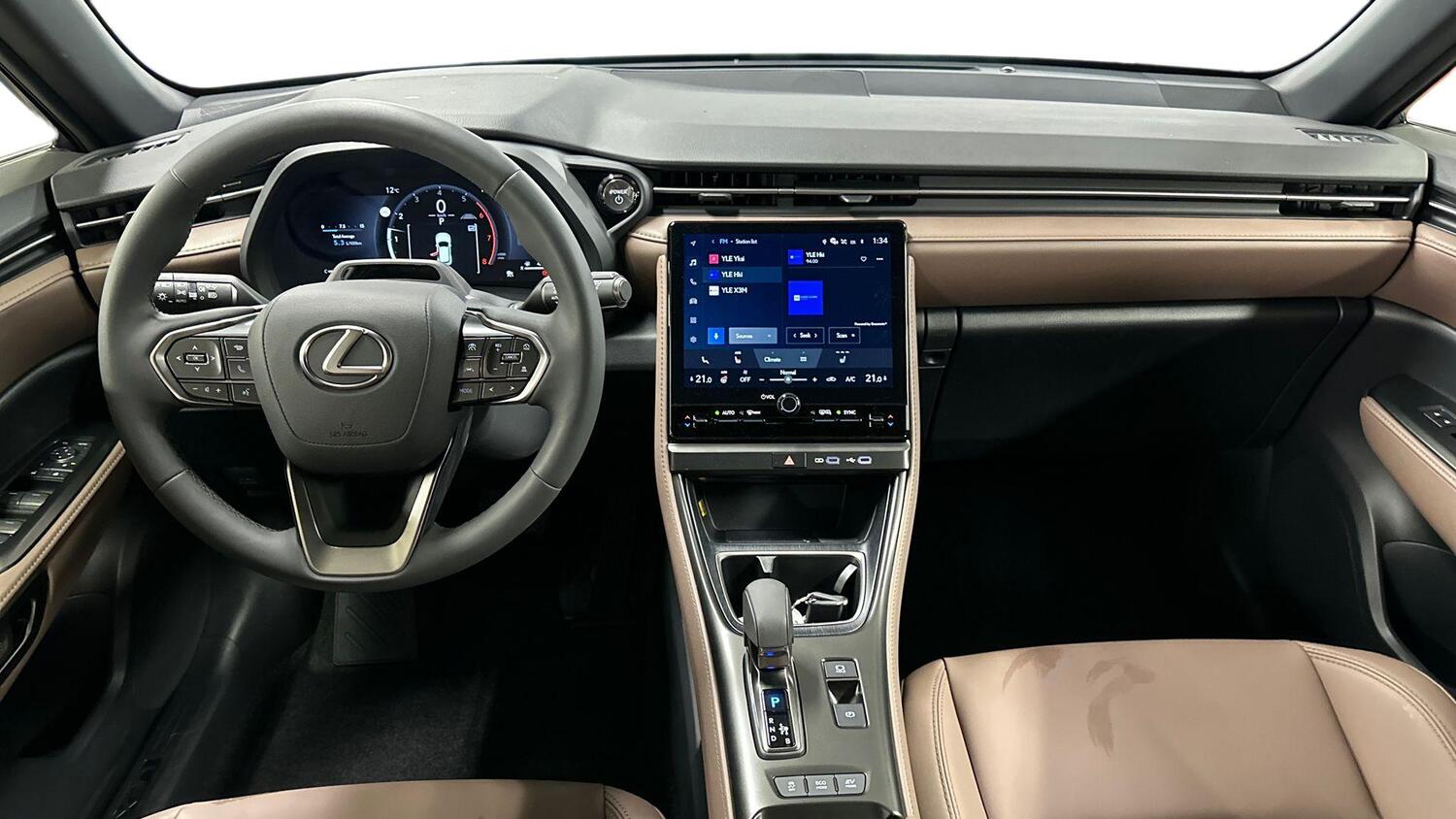 Lexus LBX vaihtoauto