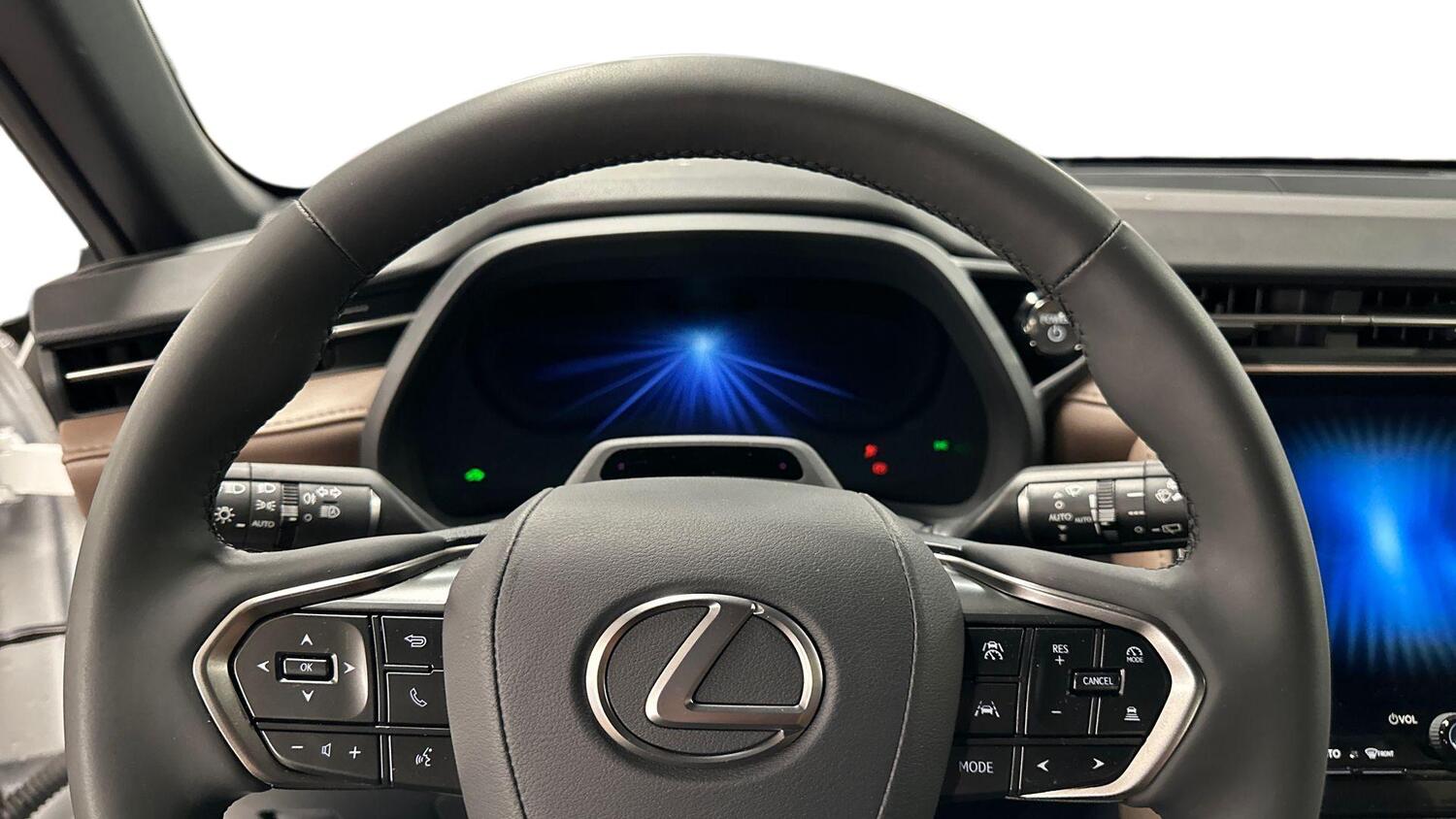 Lexus LBX vaihtoauto