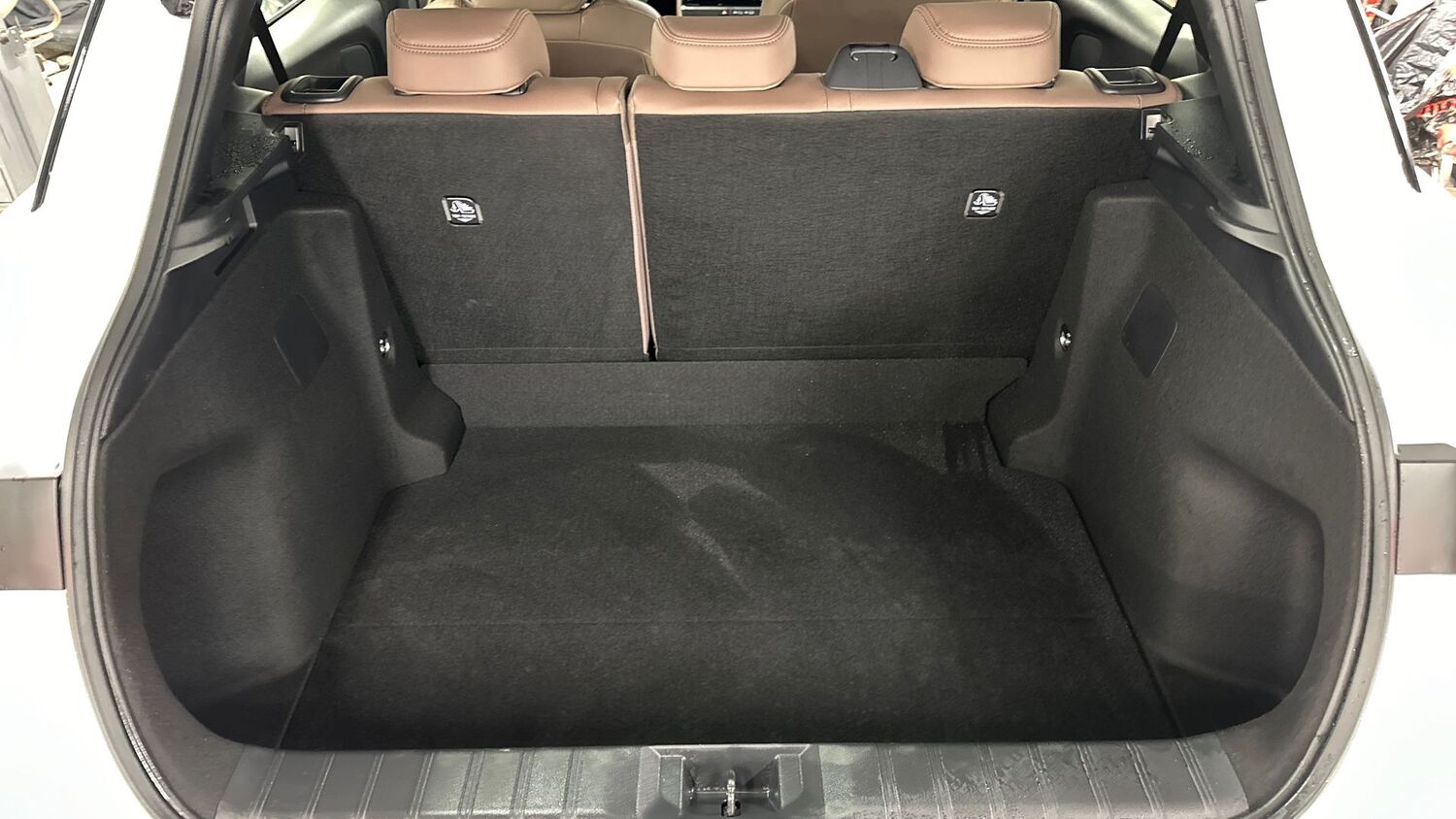 Lexus LBX vaihtoauto