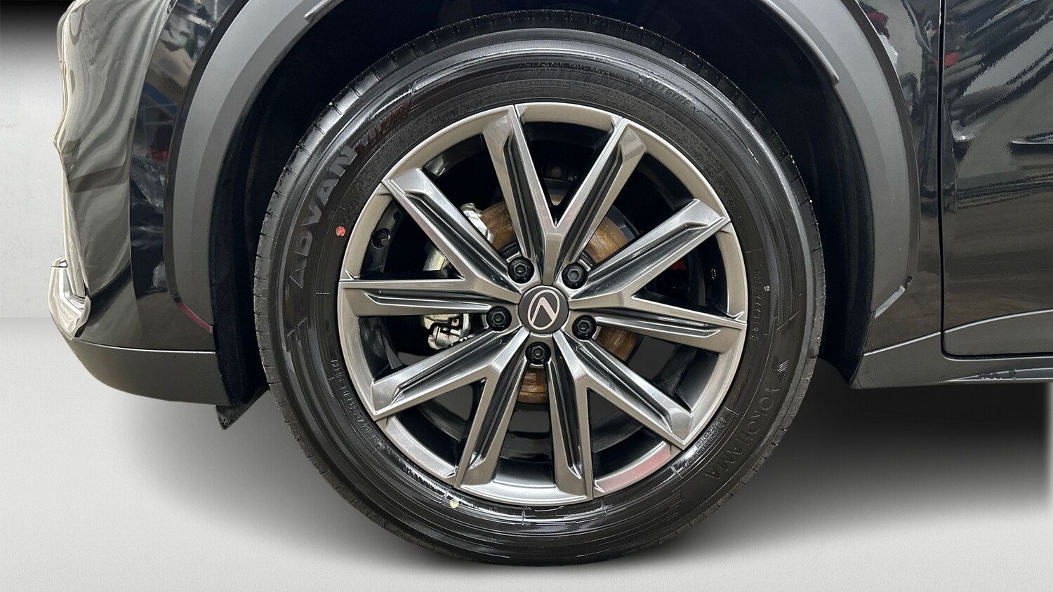 Lexus LBX vaihtoauto