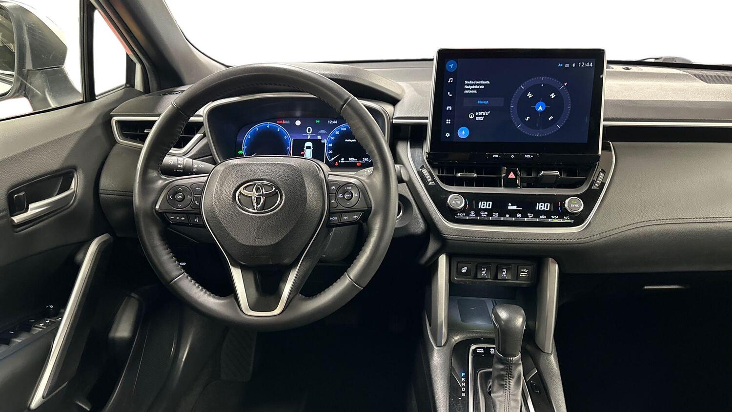Toyota Corolla Cross vaihtoauto