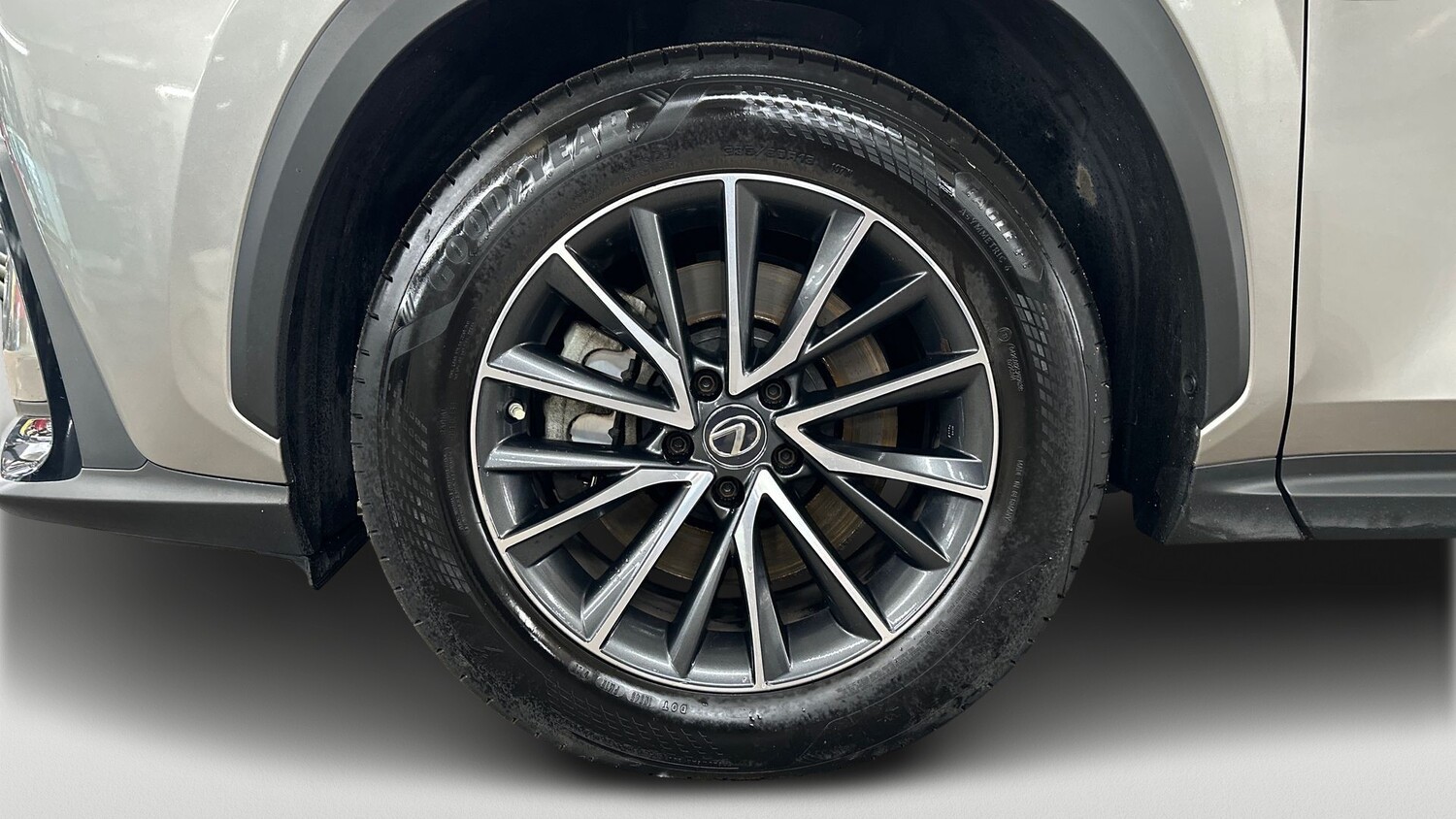 Lexus NX vaihtoauto