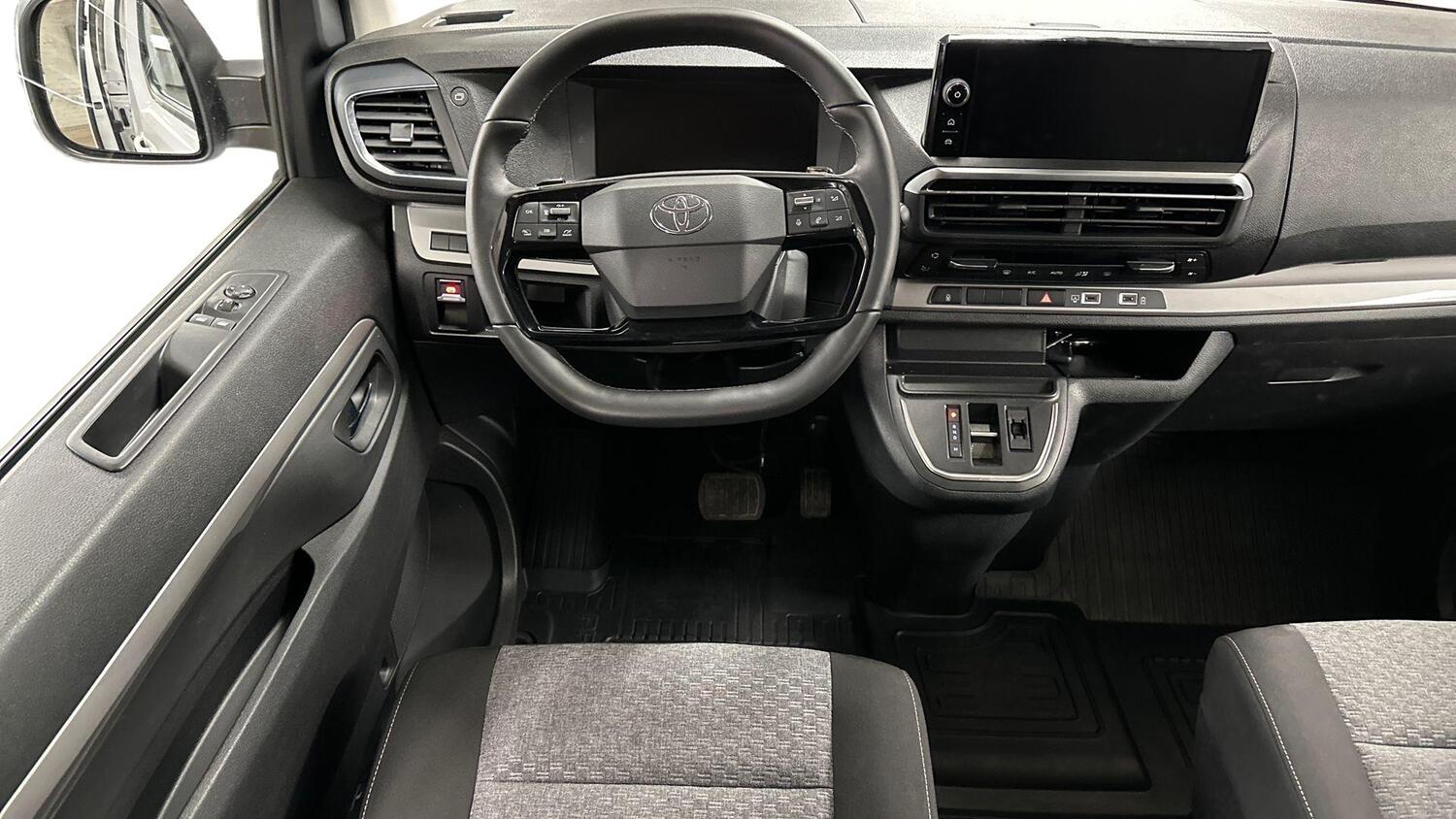Toyota Proace Verso vaihtoauto