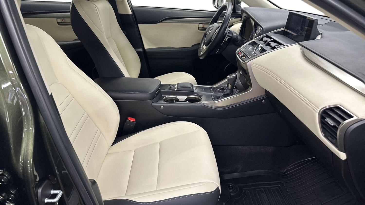 Lexus NX vaihtoauto