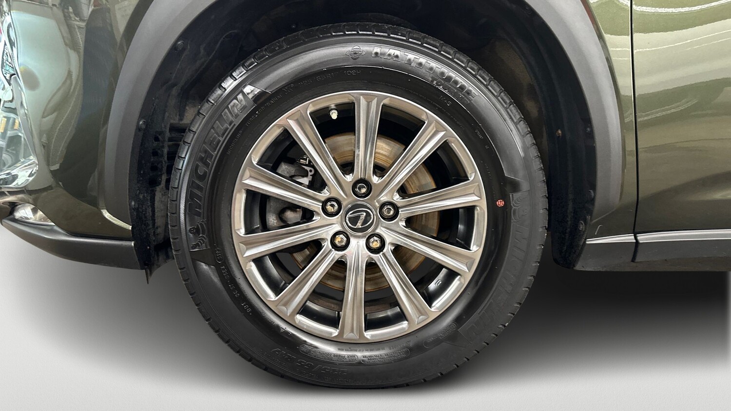 Lexus NX vaihtoauto